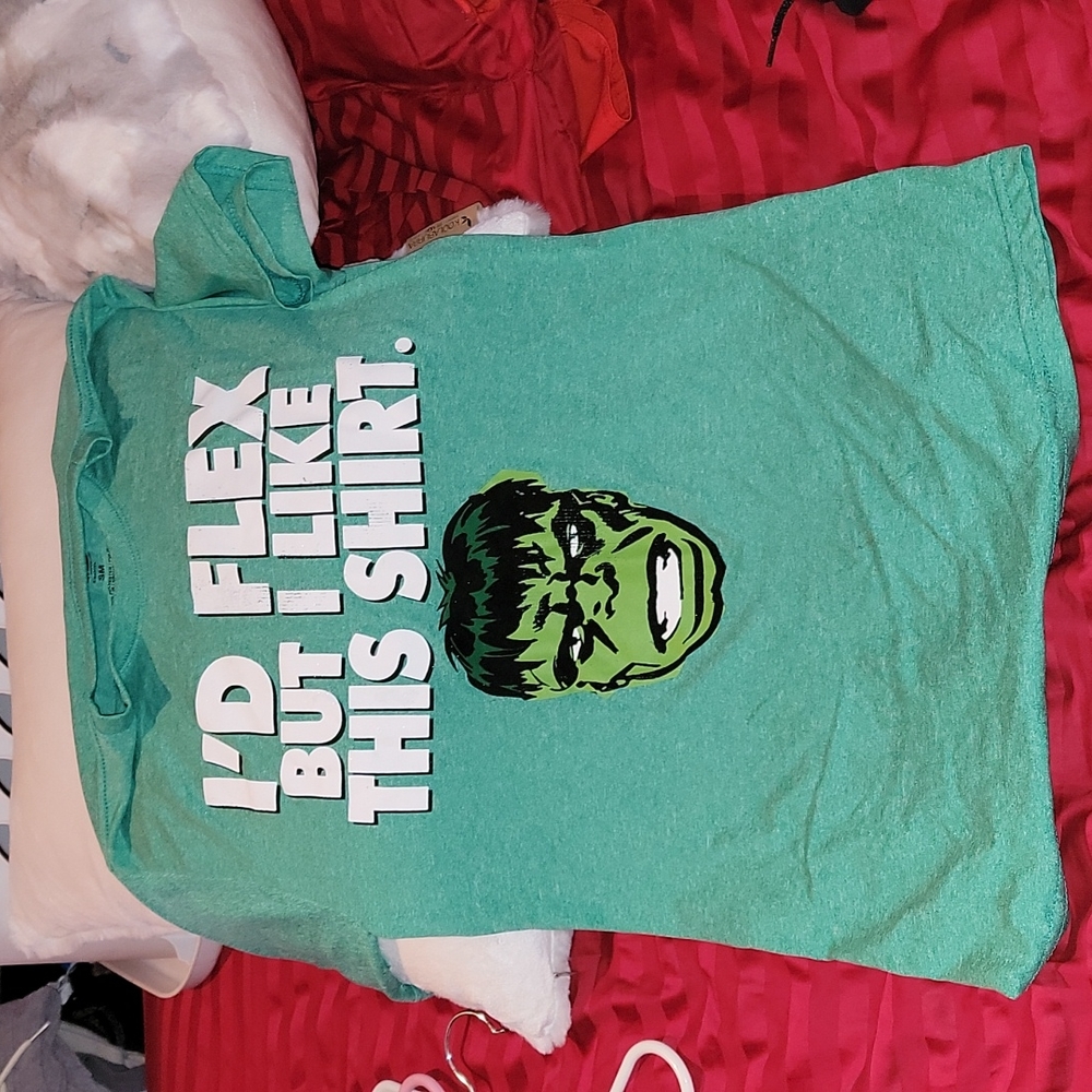 NWOT Marvel Comics The Hulk workout shirt. Green Size men's Small